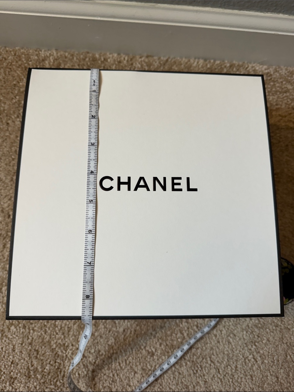 CHANEL Black and White Logo Gift Box NEW Authentic!! - Picture 4 of 4